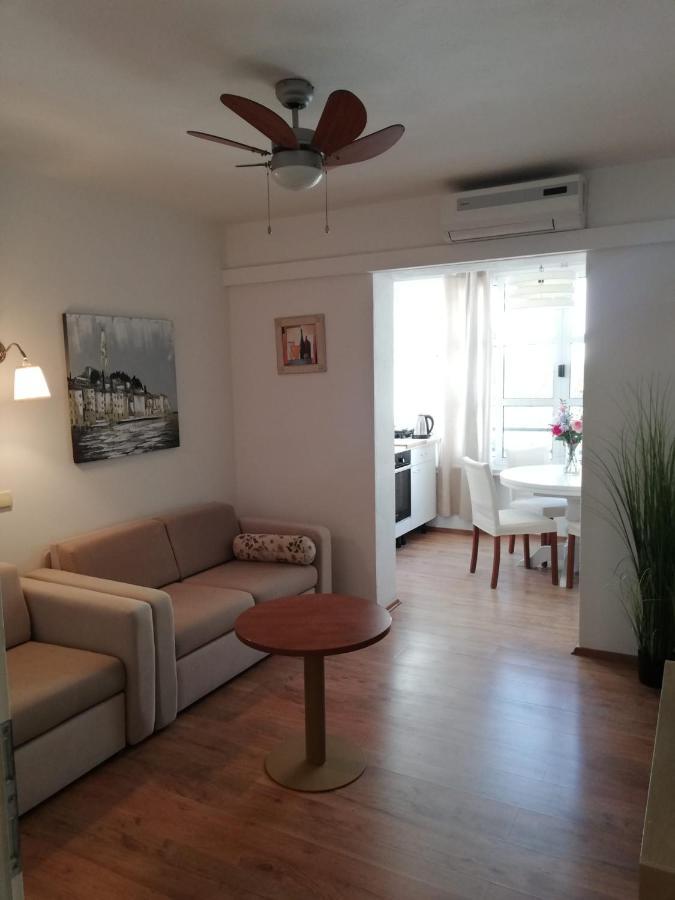 Apartmani Mistral Μακάρσκα Εξωτερικό φωτογραφία